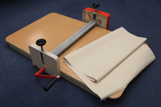 Clay slab roller for tabletop